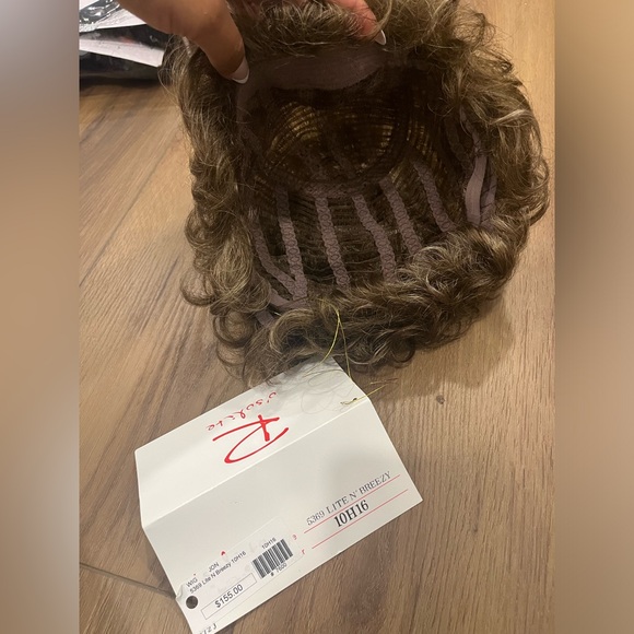 R D'solite Curly Brown Hair Wig - Picture 3 of 3